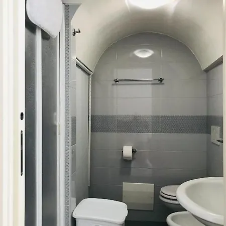 La Dimora Nel Sottano Strada * Полиньяно-а-Маре